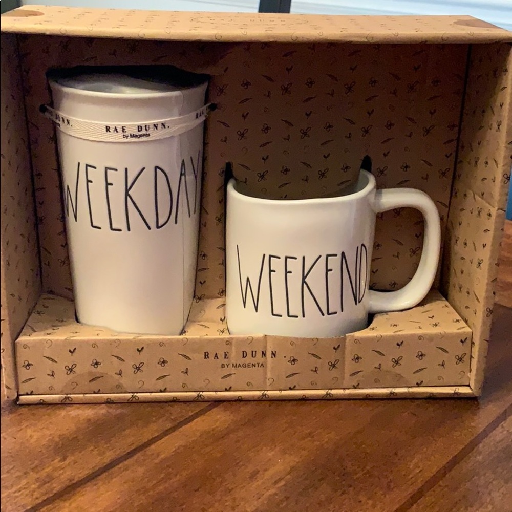 Rae Dunn Mug Set